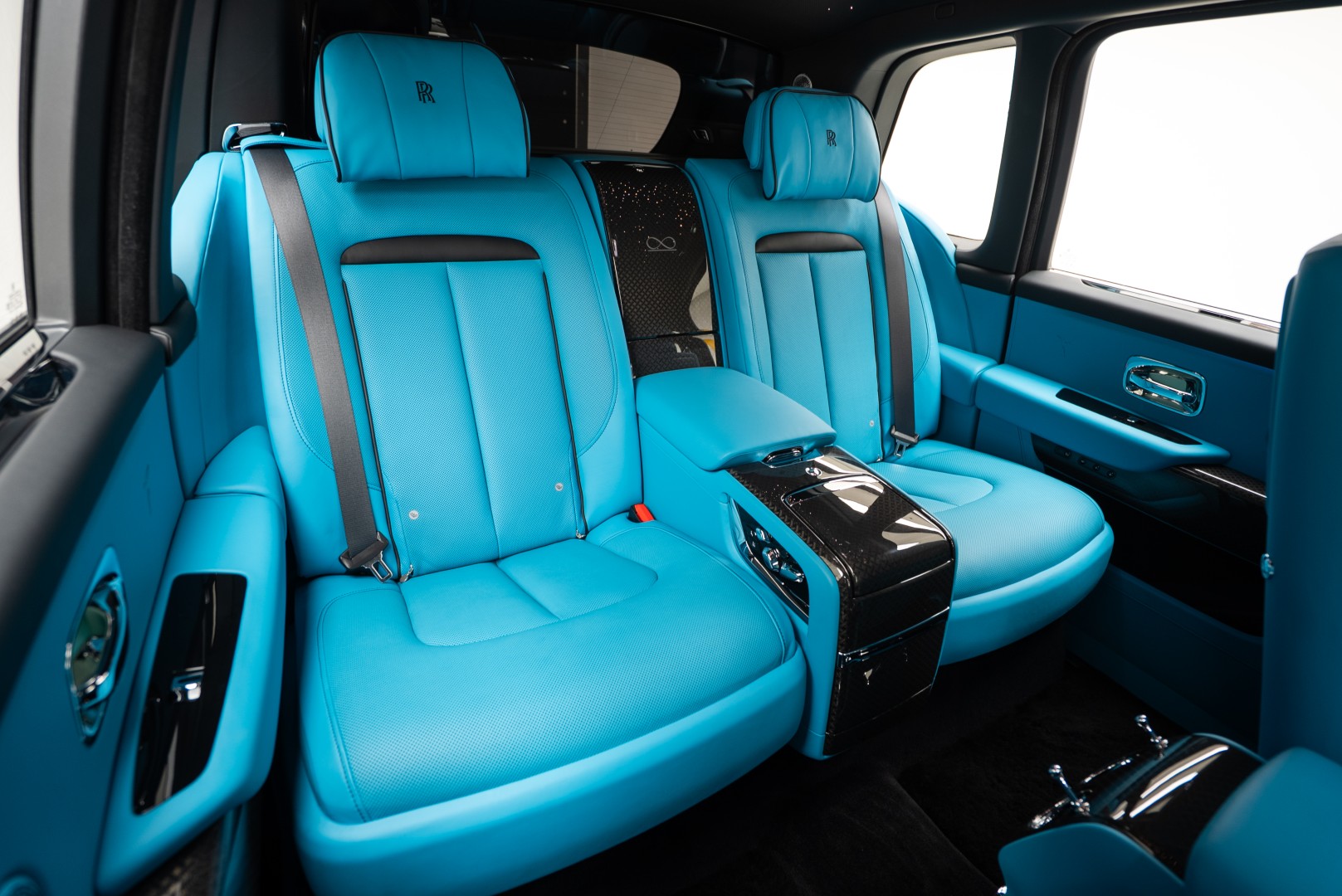 2024 ROLLS ROYCE CULLINAN BLACK BADGE | MAIN DEALER WARRANTY & SERVICE | HIGH SPEC | 